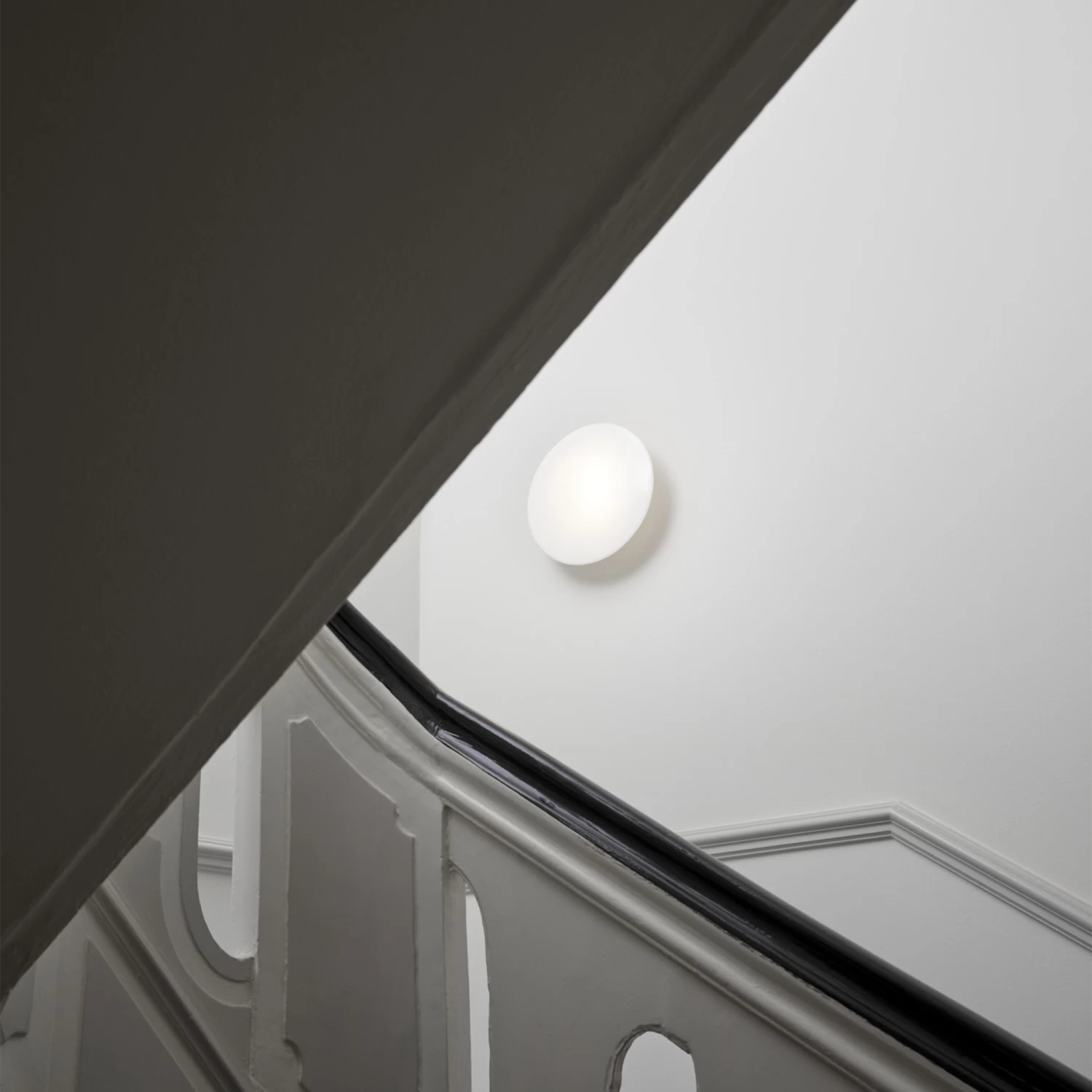 AJ Eklipta Wall And Ceiling By Louis Poulsen 4 AJ Eklipta Wall And Ceiling By Louis Poulsen - Image 2