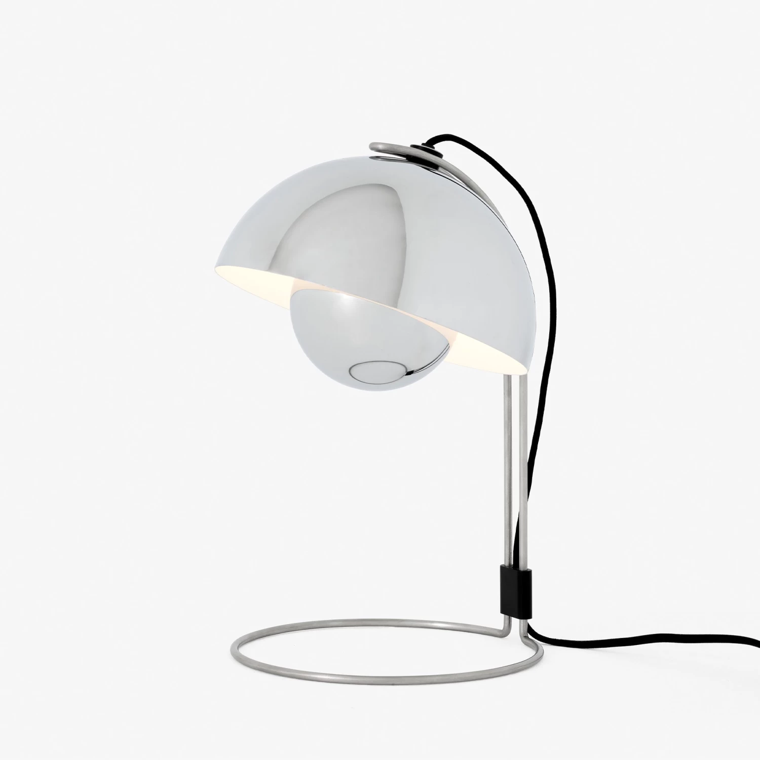 Flowerpot Table Lamp VP4 By &Tradition 3 Flowerpot Table Lamp VP4 By &Tradition