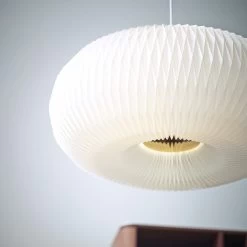 Donut 195 Pendant By Le Klint -Lighting Store Model195Brassclose up 2022