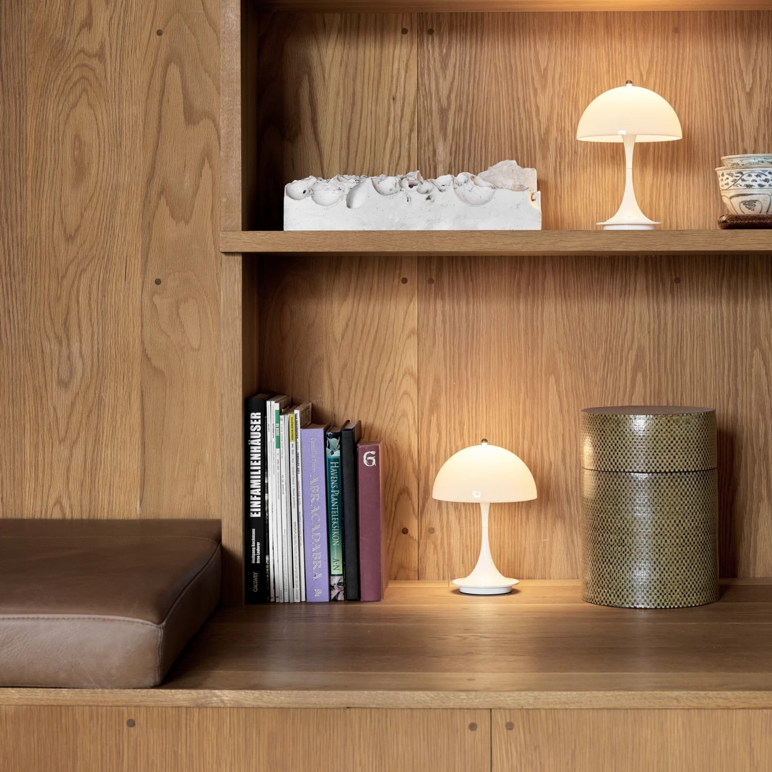 Panthella Portable Lamp V1 By Louis Poulsen 5 Panthella Portable Lamp V1 By Louis Poulsen - Image 3