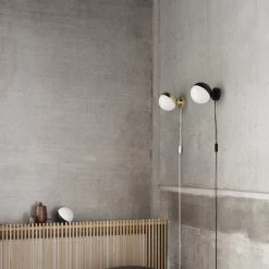 Louis Poulsen VL Studio Wall Lamp 13 Louis Poulsen VL Studio Wall Lamp -Lighting Store VL Studio Wall Black Brass Table150 Black AW21 slukket 08579