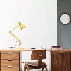 Type 75 Desk Lamp Yellow Ochre Edition By Margaret Howell For Anglepoise 14 Type 75 Desk Lamp Yellow Ochre Edition By Margaret Howell For Anglepoise -Lighting Store anglepoise type75 desk lamp yellow ochre lifestyle